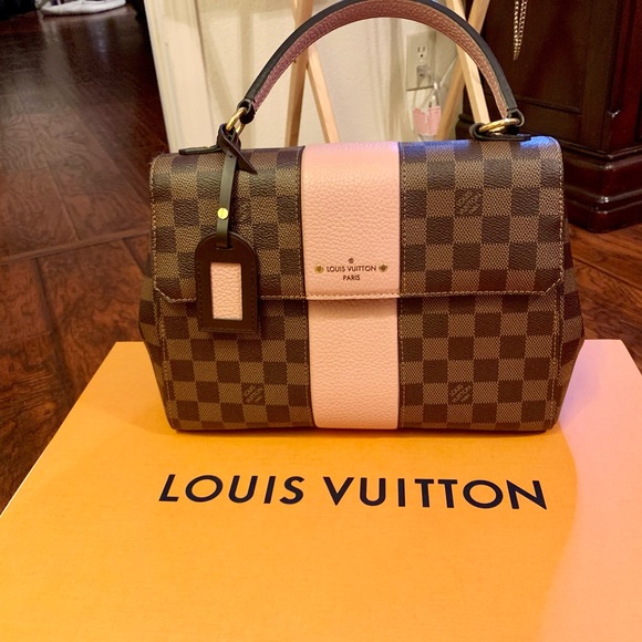 💕💕💕$3 RUN  UNLISTED MIXED LUXURY ITEMS! ALL SALES ARE FINAL💕💕💕 - Picture 11 of 17